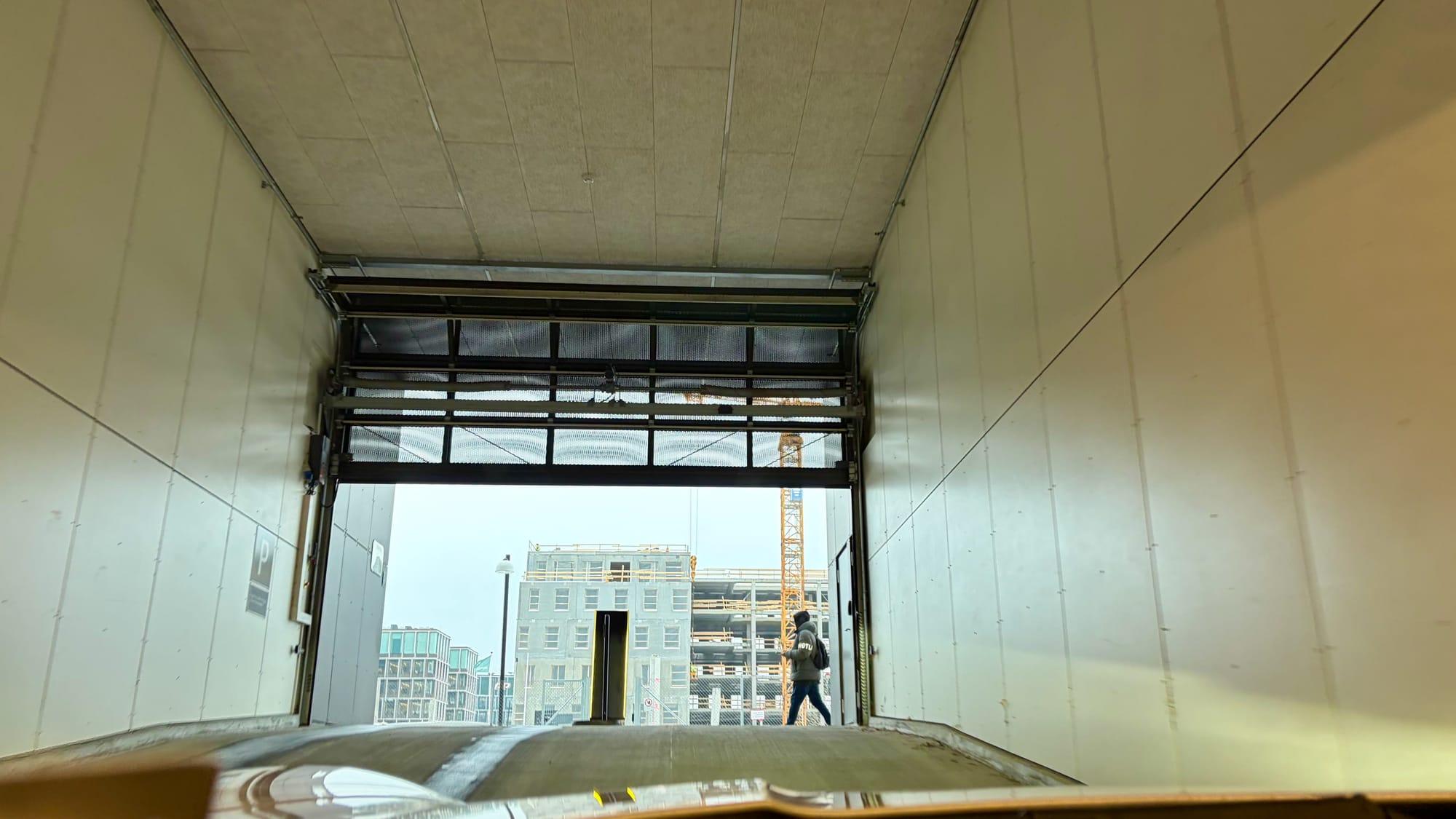 Leaving the car park under our hotel