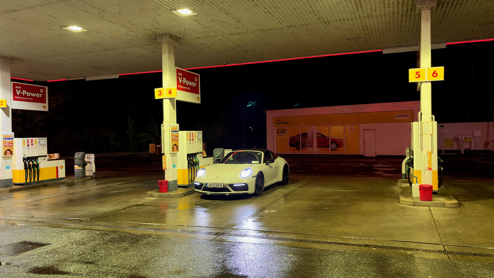 Taking on-board some Shell V-Power