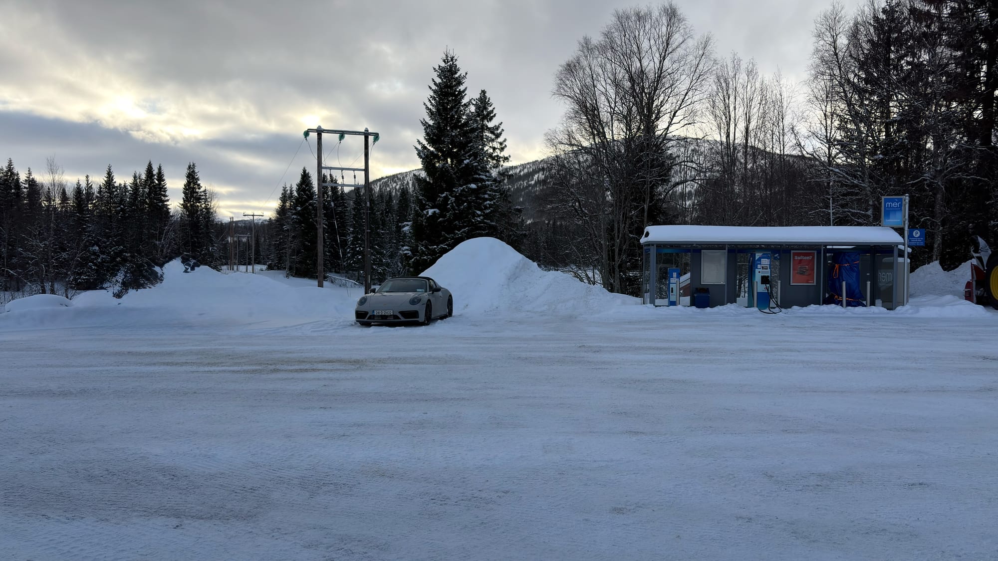 Parked up at Circle K at Namsskogan