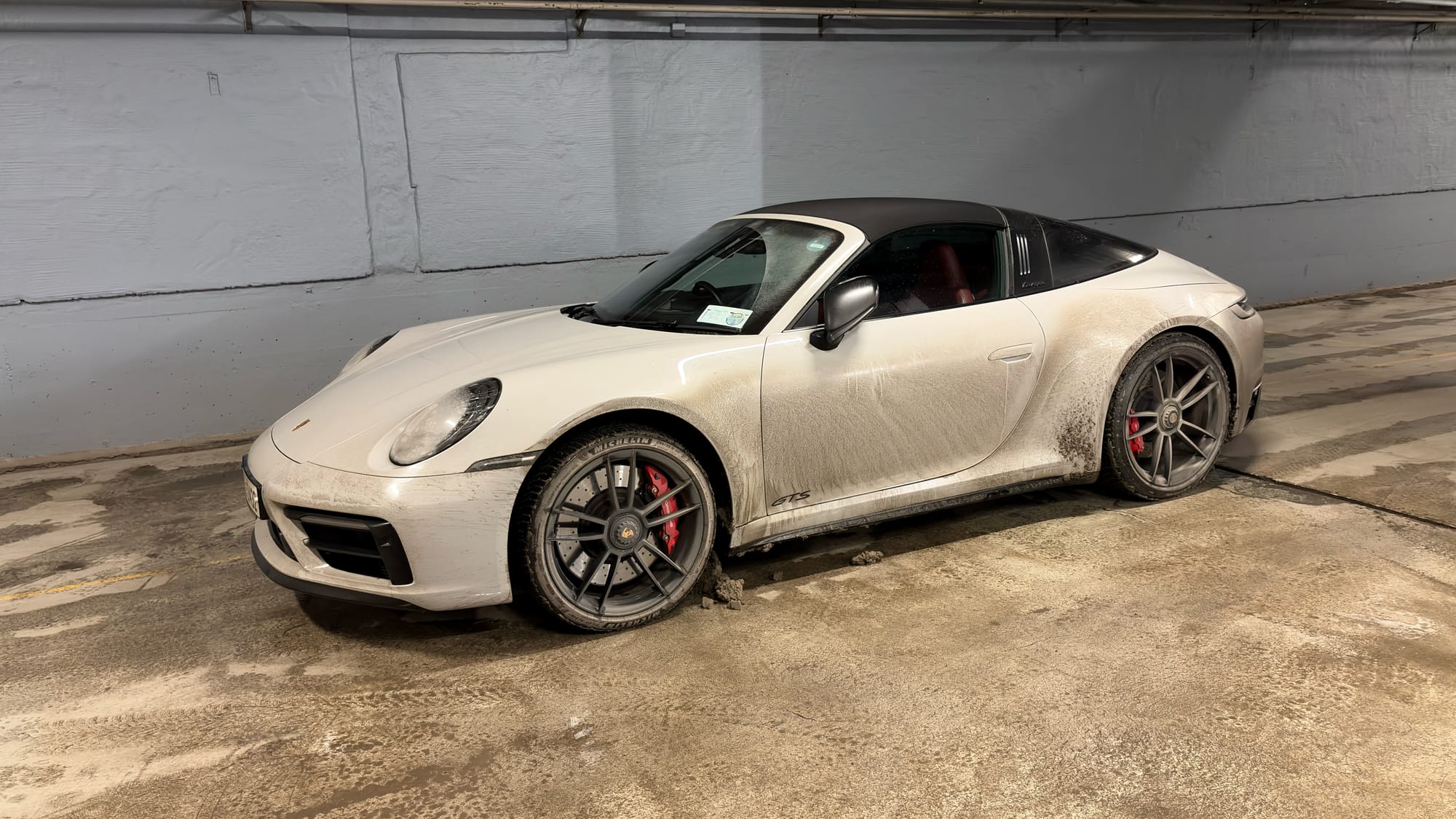 Winter grim building up again