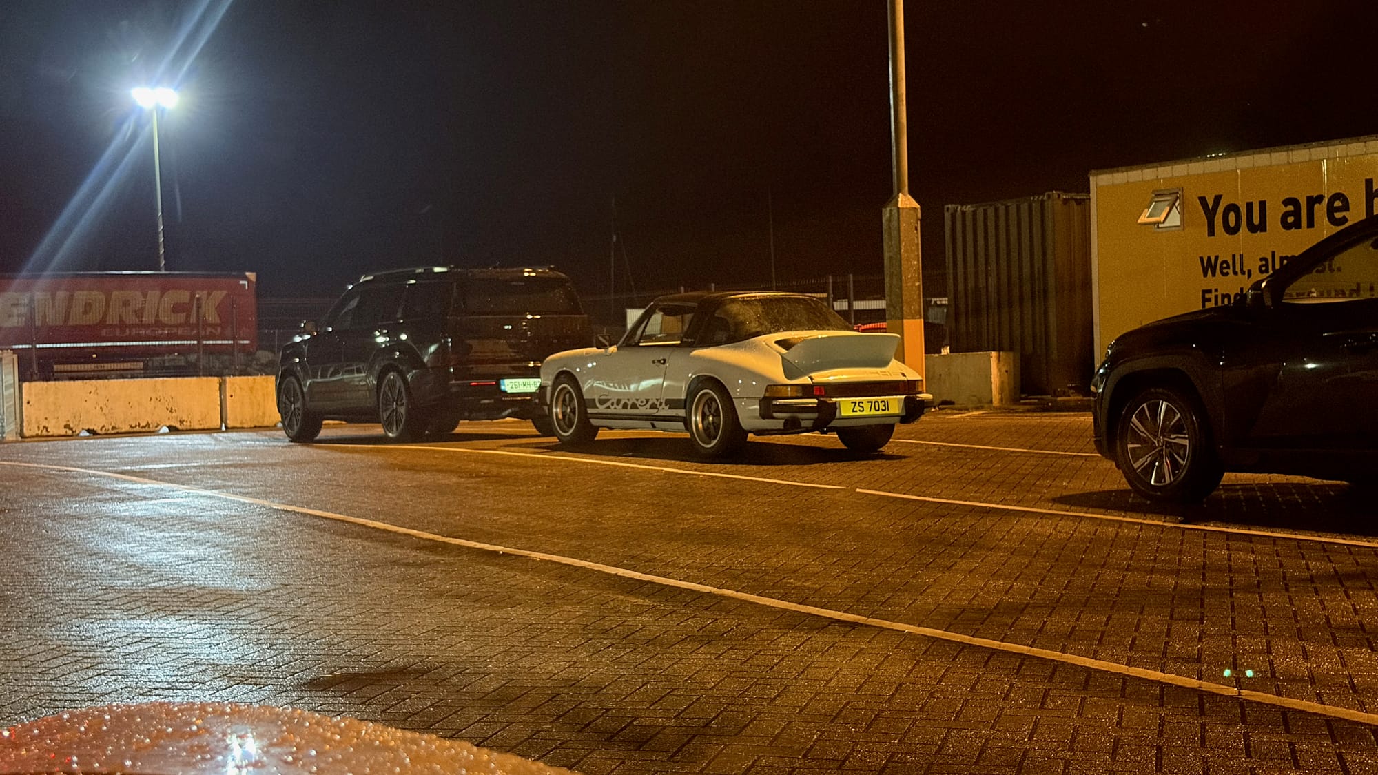Classic 911 in the queue at Holyhead