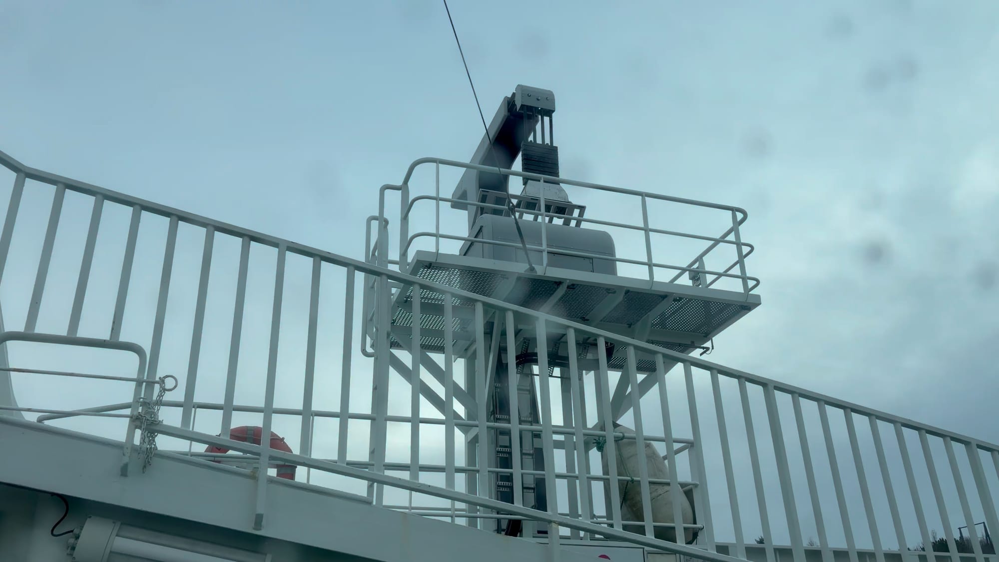 Electric ferry charging plug