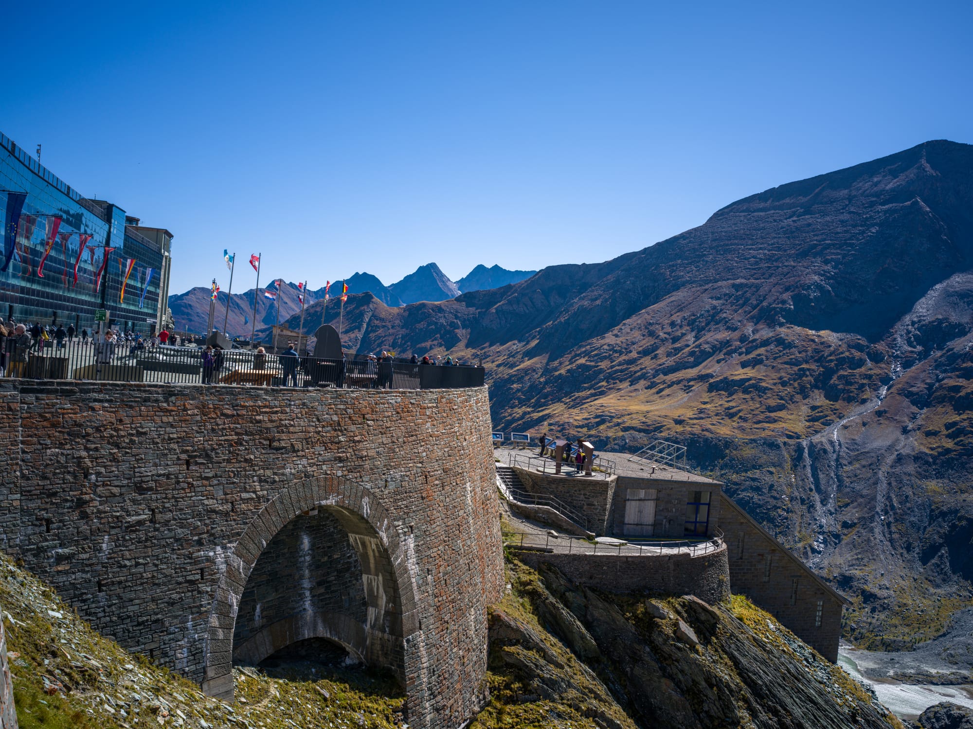 The glacier viewing area