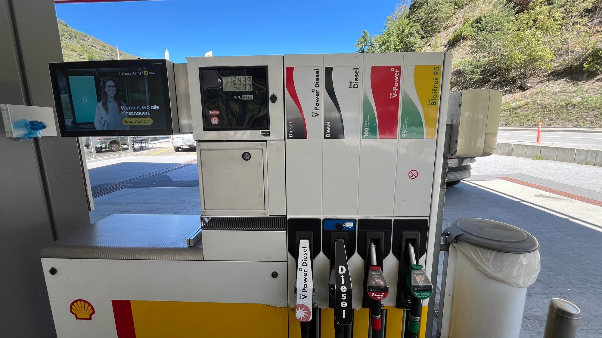 Filing up with Shell V-Power 100 octane