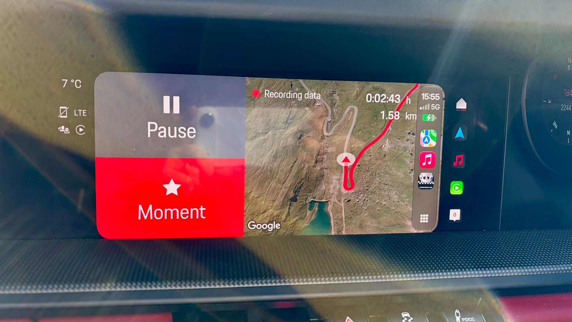 The Porsche Track Experience app working via CarPlay on the Grossglockner